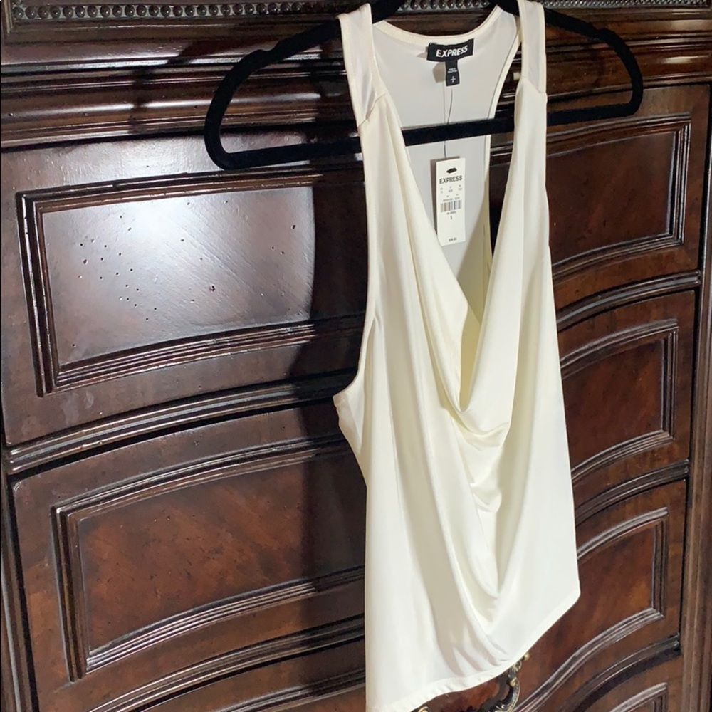 Express Racerback top drop neckline - Picture 4 of 5